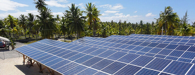 PV-Diesel-Hybrid-System - Reao, Französisch-Polynesien