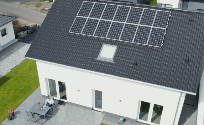 Solar power for the household, heating and electric vehicles