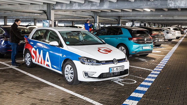 SMA verdreifacht Lademöglichkeiten für Elektrofahrzeuge am Standort Kassel