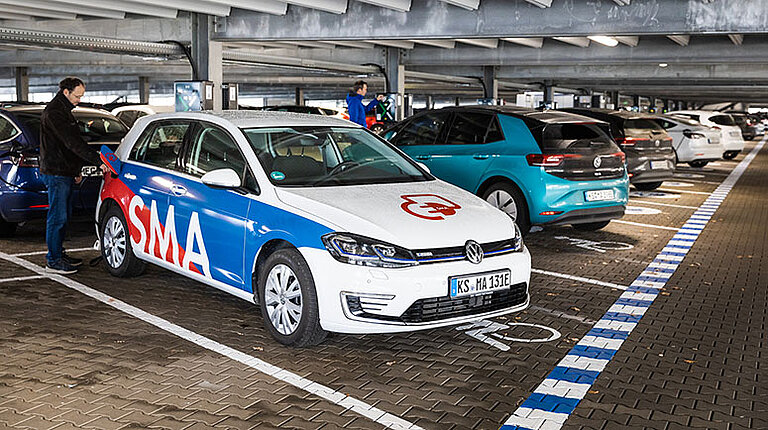 SMA verdreifacht Lademöglichkeiten für Elektrofahrzeuge am Standort Kassel