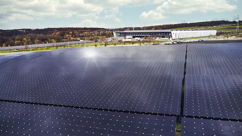 SMA y los colaboradores del proyecto recurren a la inteligencia artificial para crear sistemas fotovoltaicos y de baterías aún más fiables y eficientes.