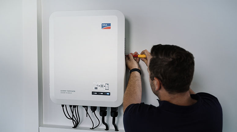 SMA hybrid inverter makes solar energy use even more convenient for household