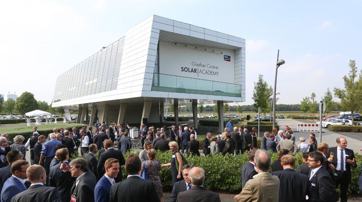 SMA celebra su 35 aniversario e inaugura la Günther Cramer Solar Academy