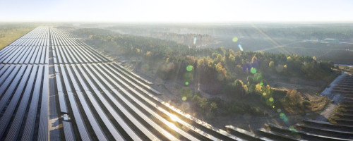 Effizienz von Solarkraftwerken durch DC-Kopplung steigern