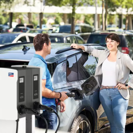 Charge with solar power: the new SMA Commercial eMobility Solution